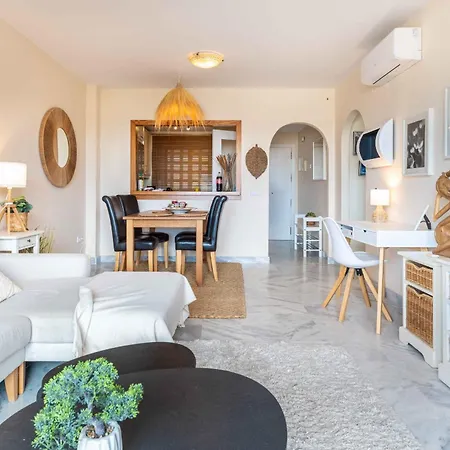 2- Bedroom With Seaview & Great Location Daire